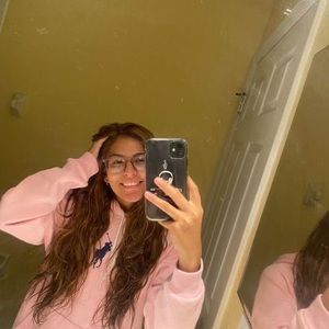 Meet your Posher, Stephanie